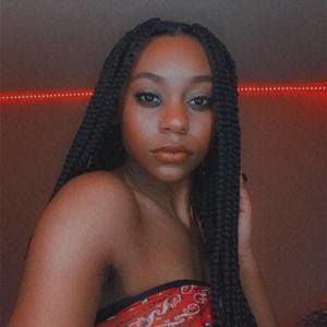 Meet your Posher, Anais